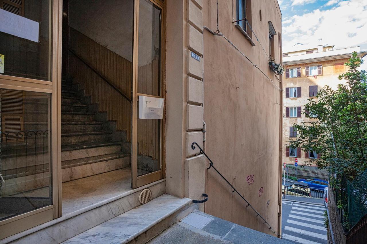 A Quiet Place In By Wonderful Italy * Genova